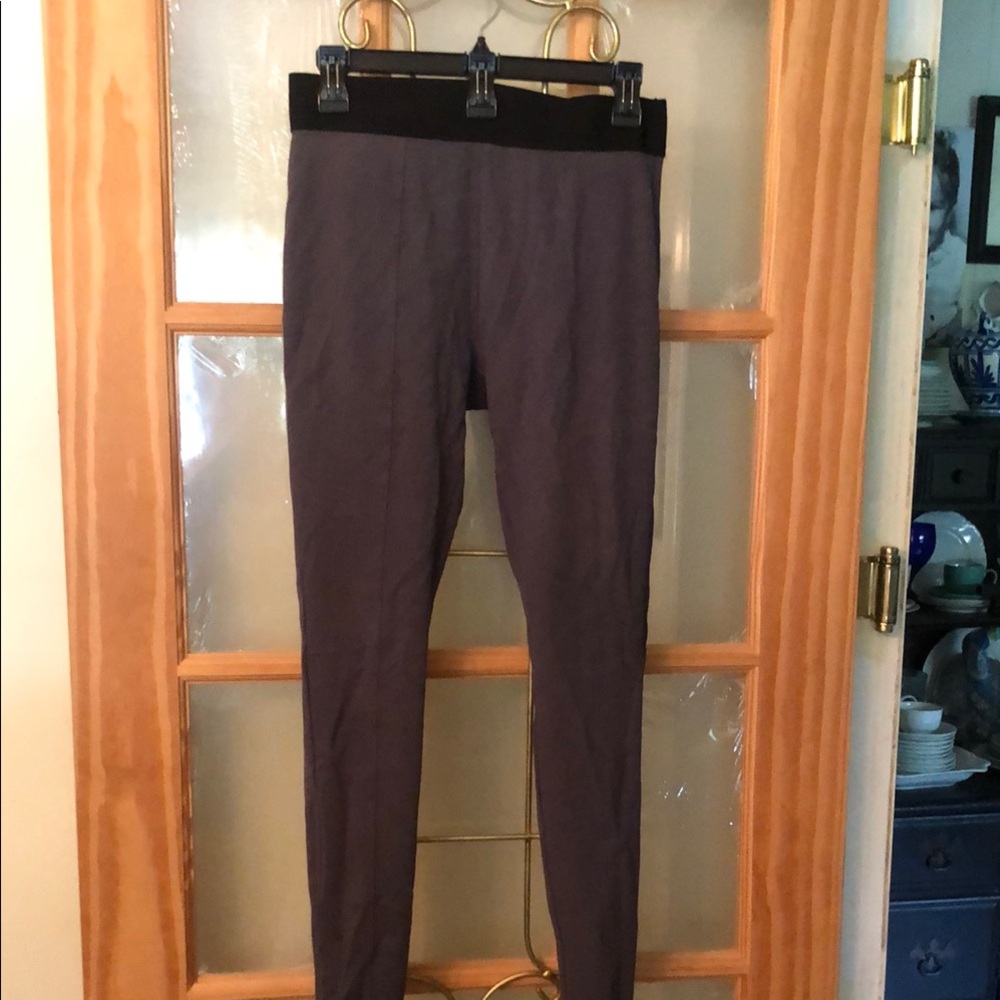 HUE Women's Gray Leggings